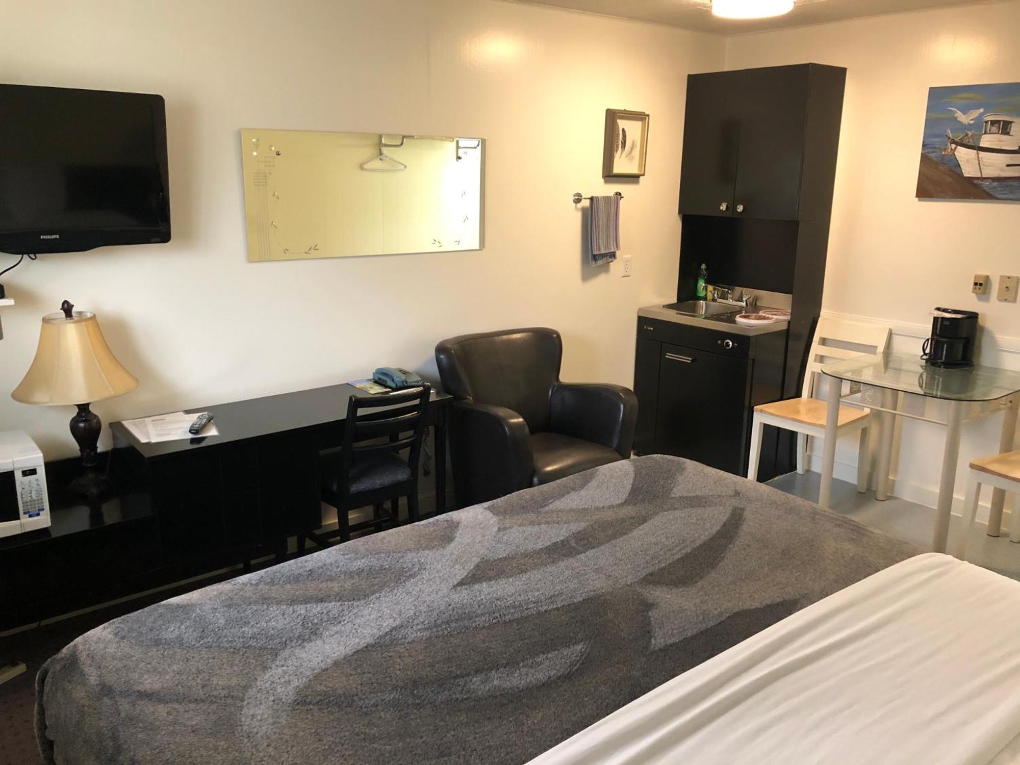 Creston Valley Motel Ngoại thất bức ảnh
