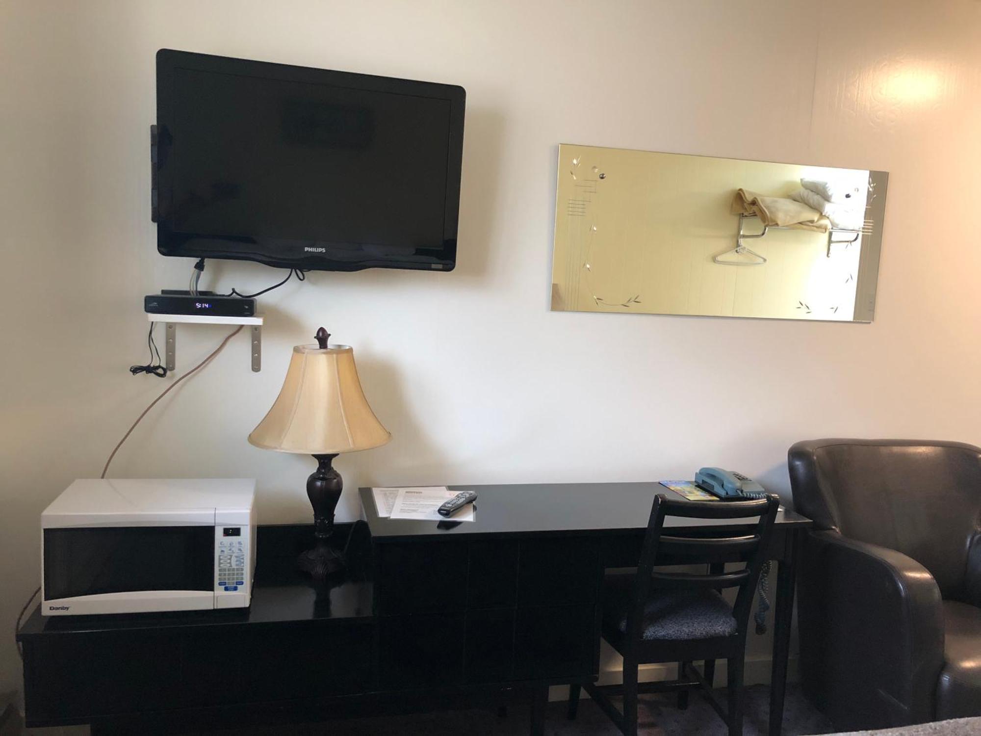 Creston Valley Motel Ngoại thất bức ảnh