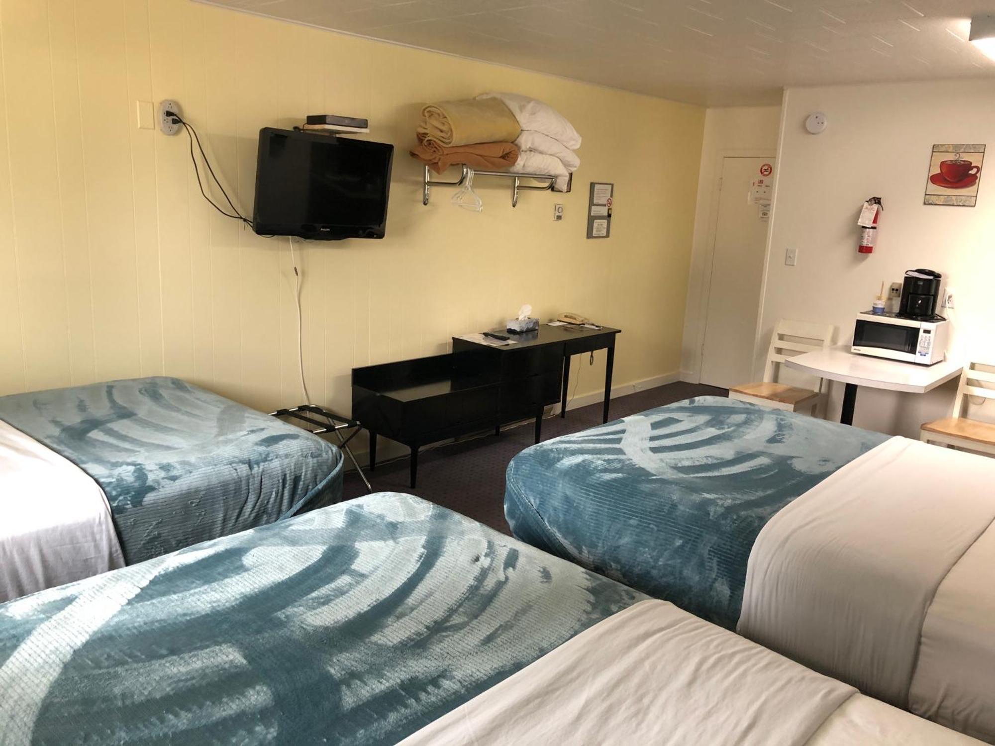 Creston Valley Motel Ngoại thất bức ảnh