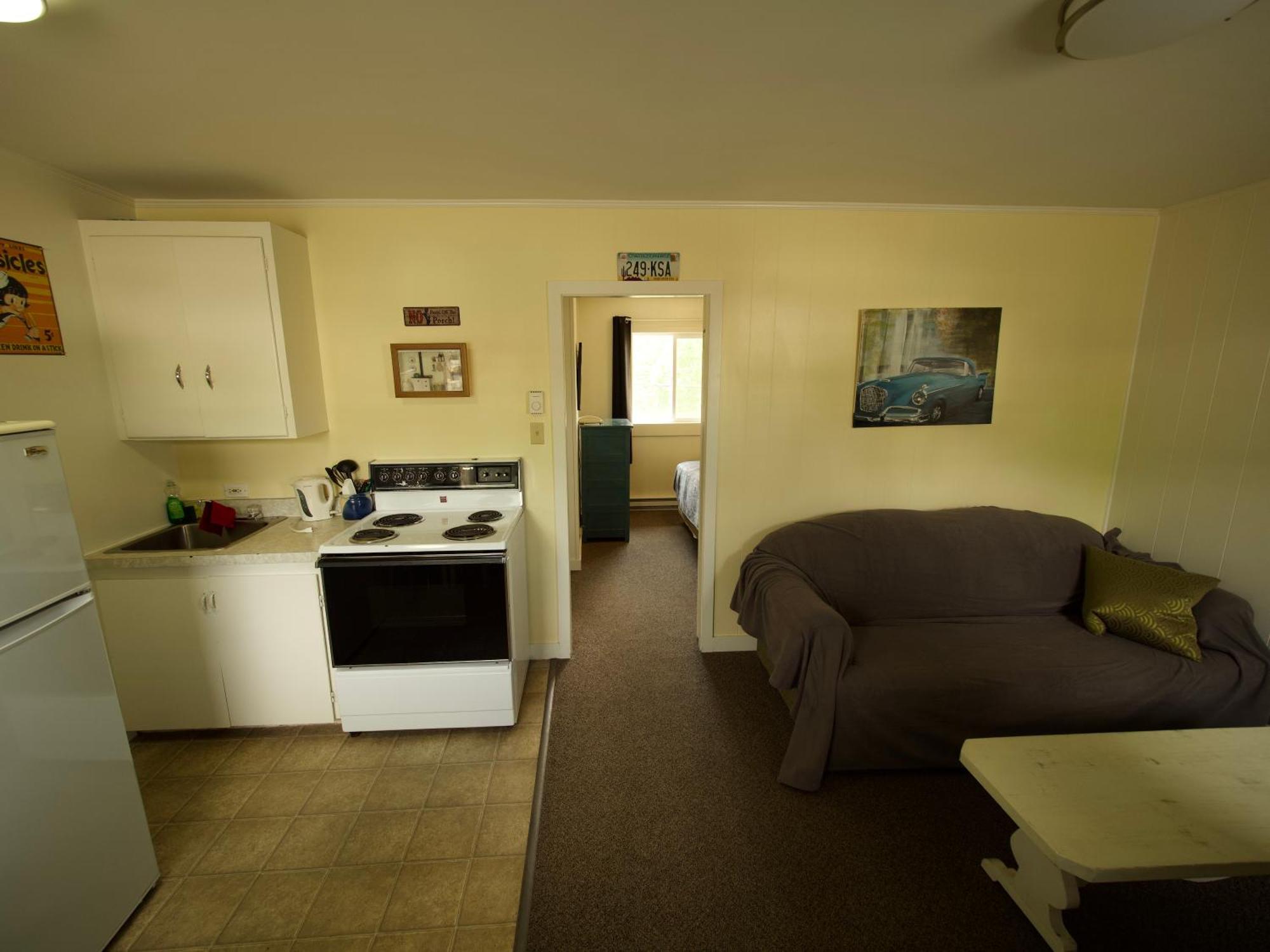 Creston Valley Motel Ngoại thất bức ảnh