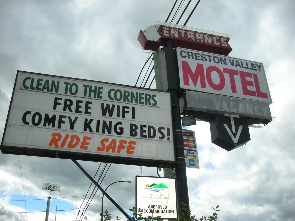 Creston Valley Motel Ngoại thất bức ảnh
