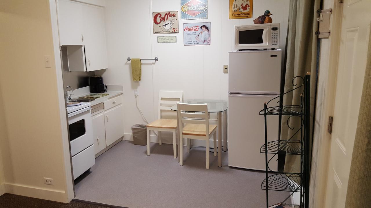 Creston Valley Motel Ngoại thất bức ảnh