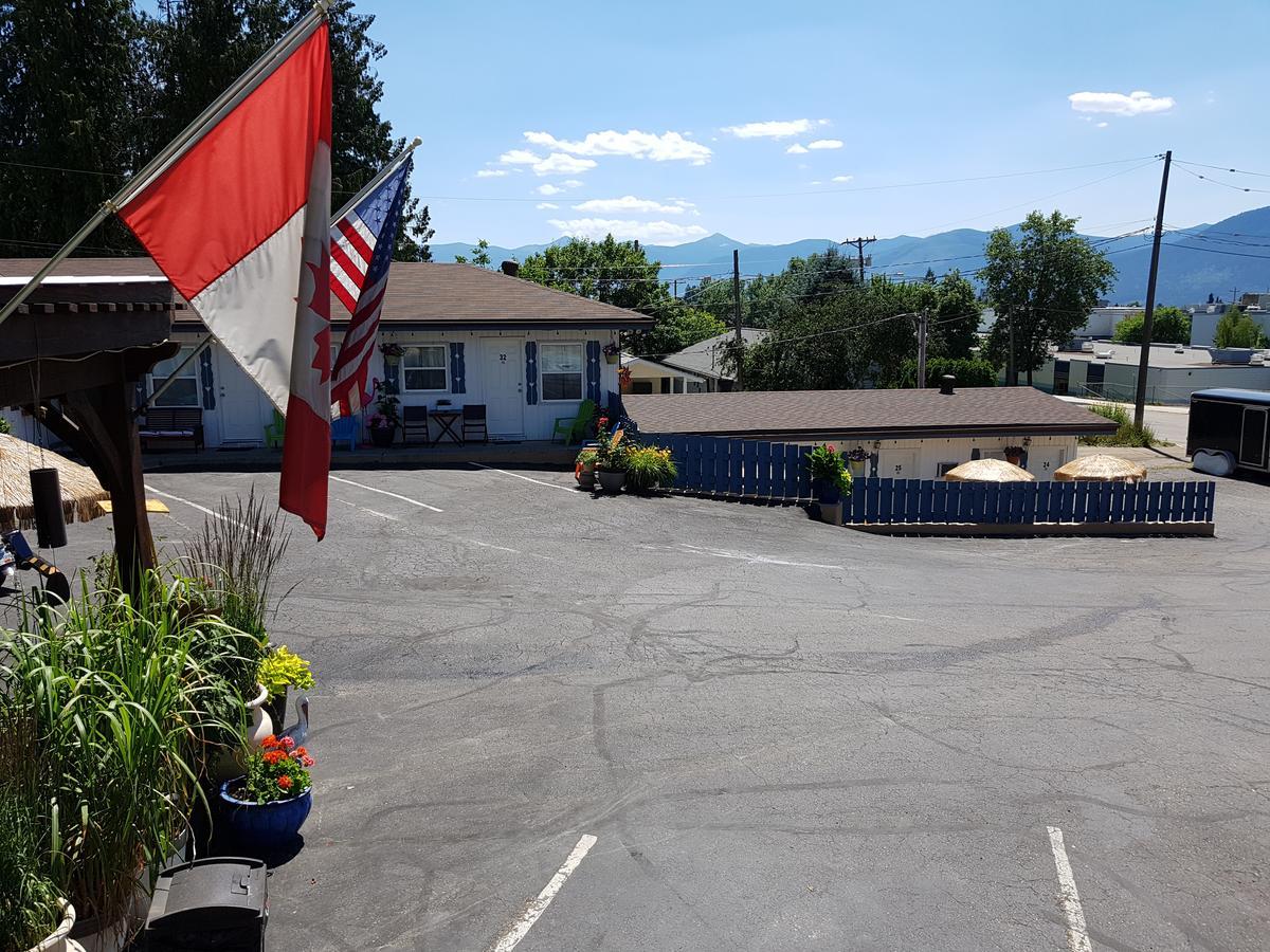 Creston Valley Motel Ngoại thất bức ảnh